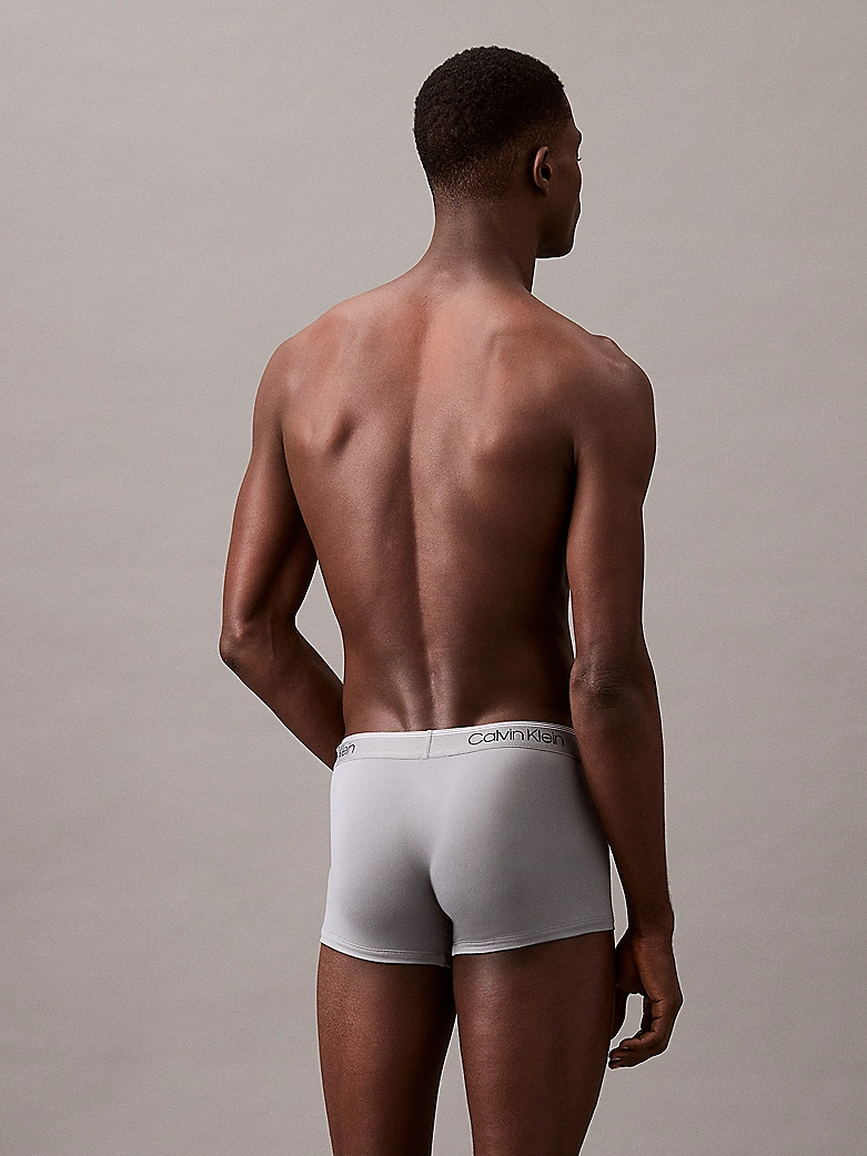 3 PACK BOXER UOMO CALVIN KLEIN IN MORBIDA MICROFIBRA BLU, AZZURRO E GRIGIO - immagine 4
