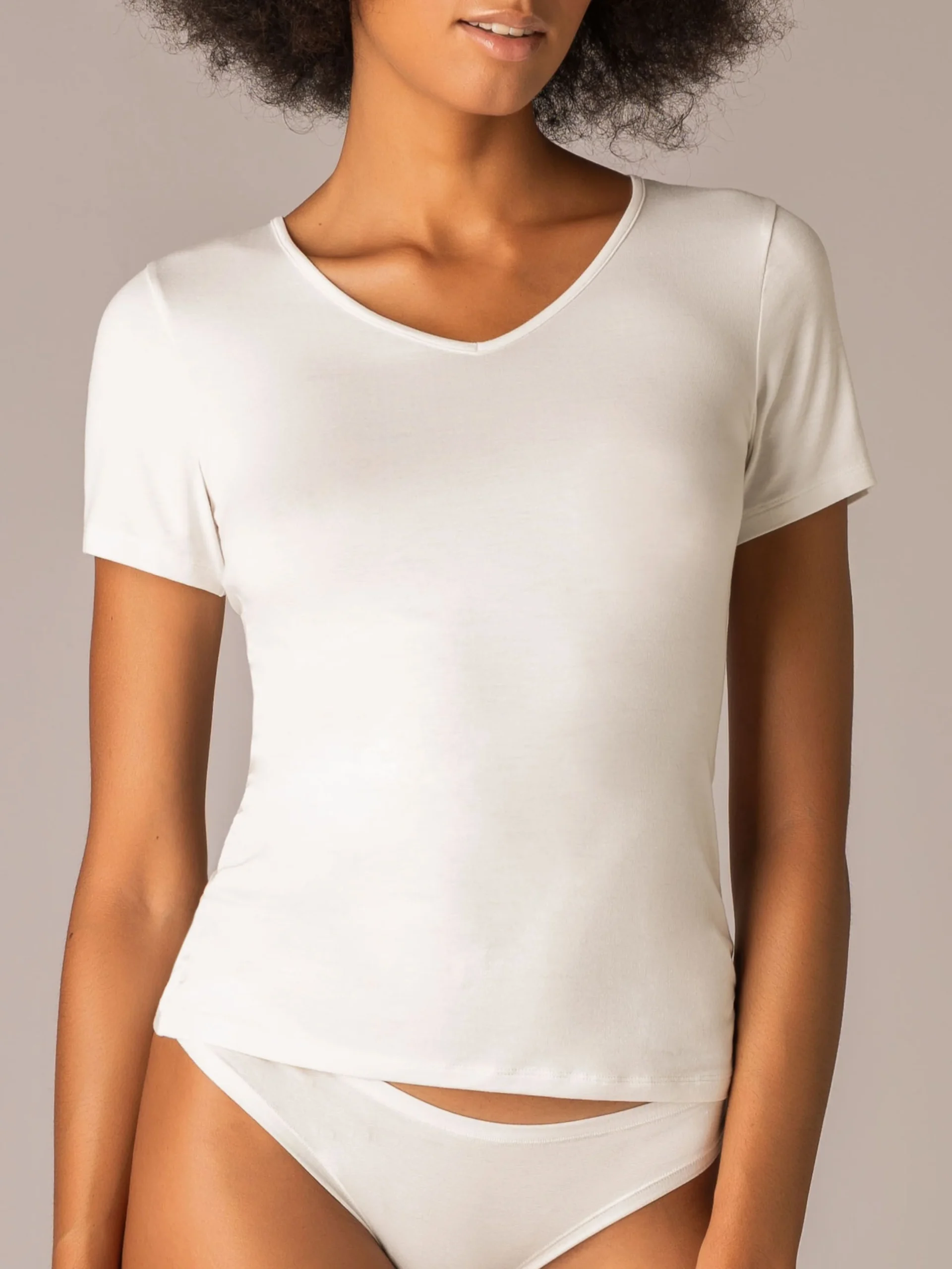 Maglia Manica Corta Scollo a V in Modal - MILK - 6008 - immagine 3