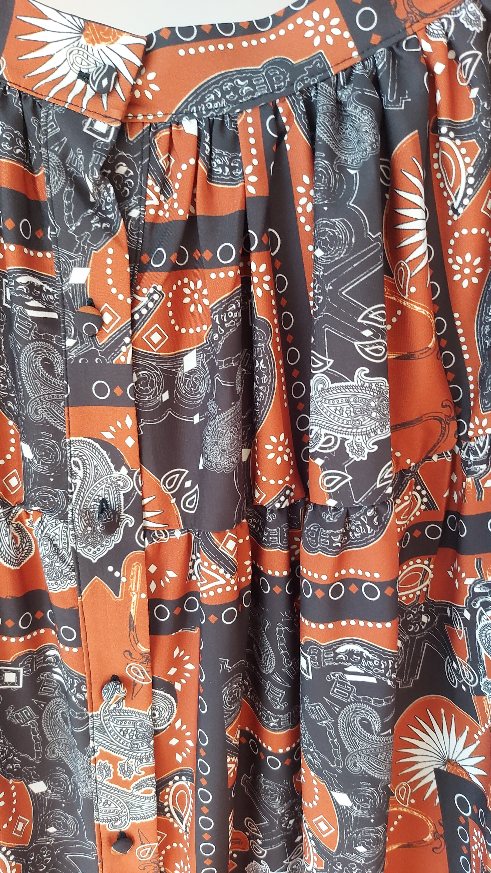 GONNA LUNGA CON BOTTONCINI DAVANTI A FANTASIA BASE MARRONE EFFEK FK23-0437X1 - immagine 4