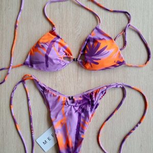 COSTUME DONNA ME FUI TRIANGOLO FANTASIA BASE LILLA CON DETTAGLIO DI PERLINE VIOLA