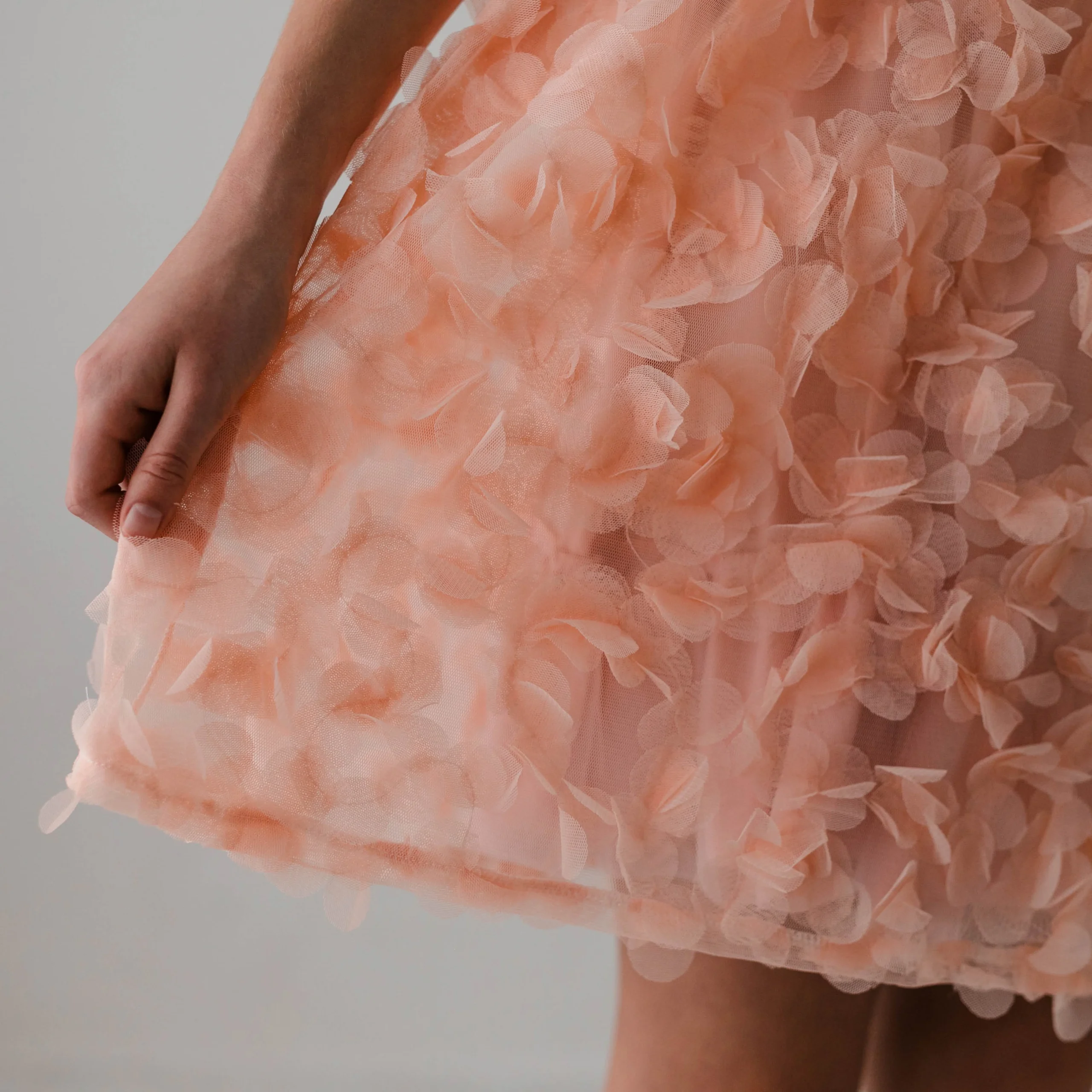 ABITO TESSUTO PETALI - immagine 4