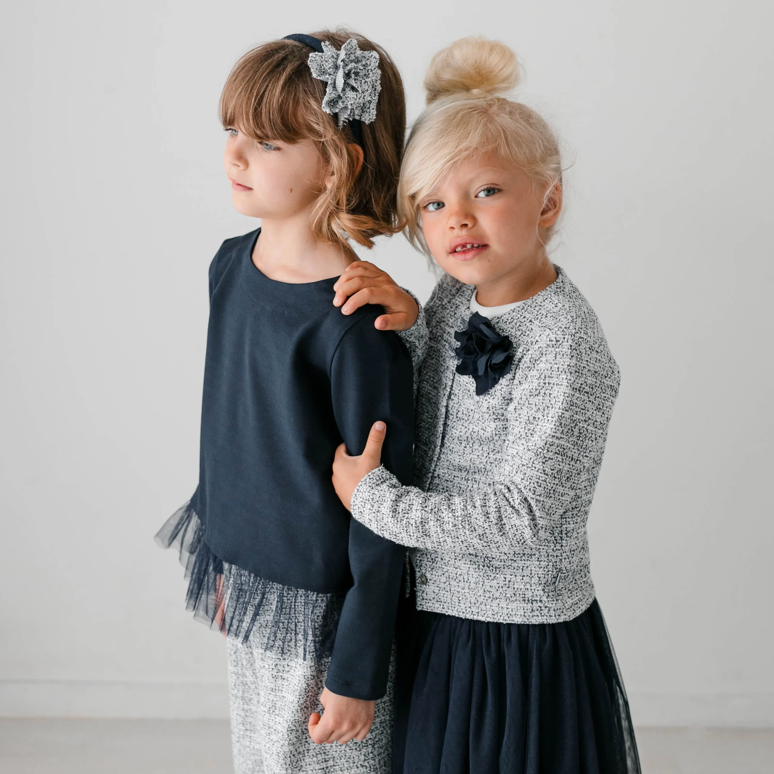 MAGLIA IN PUNTO MILANO VOLANT IN TULLE - immagine 2