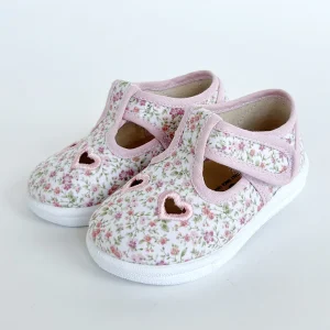 SANDALI CON OCCHIETTI