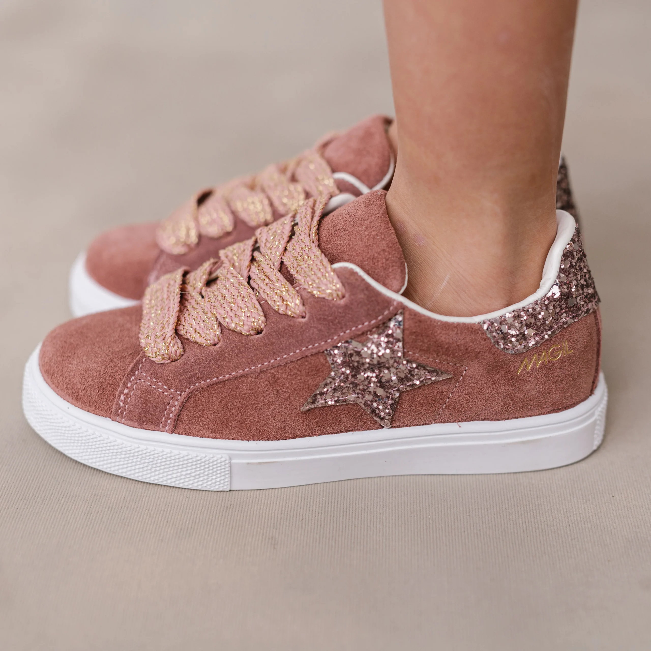 SNEAKERS SCAMOSCIATA CON STELLA GLITTER - immagine 4