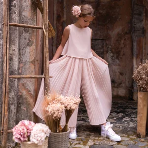 TUTA CON PANTALONE PLISSE'