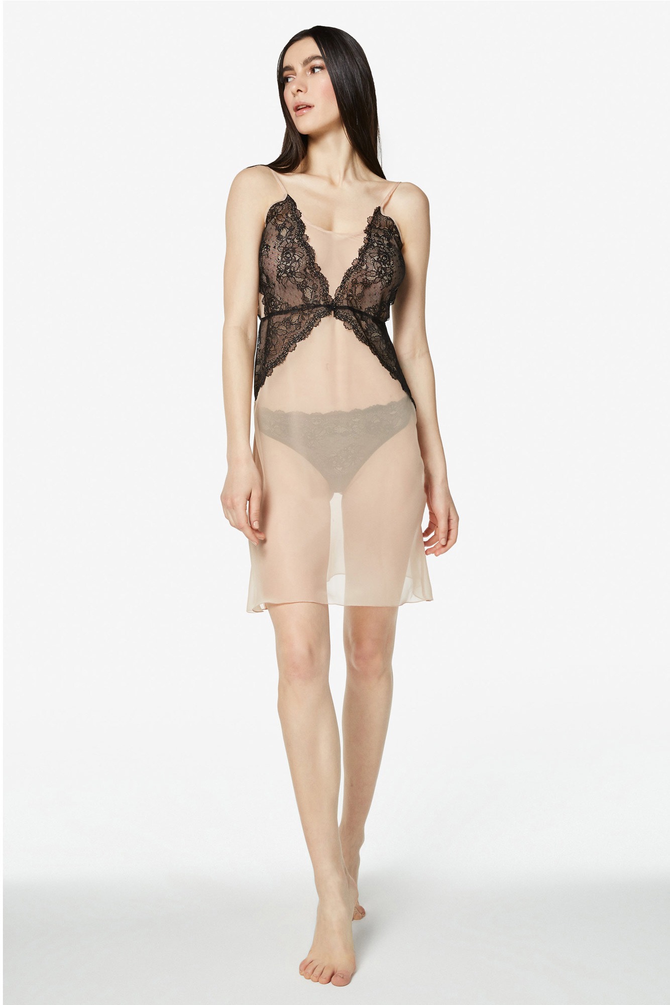 Luna – Sottoveste trasparente con dettagli in pizzo