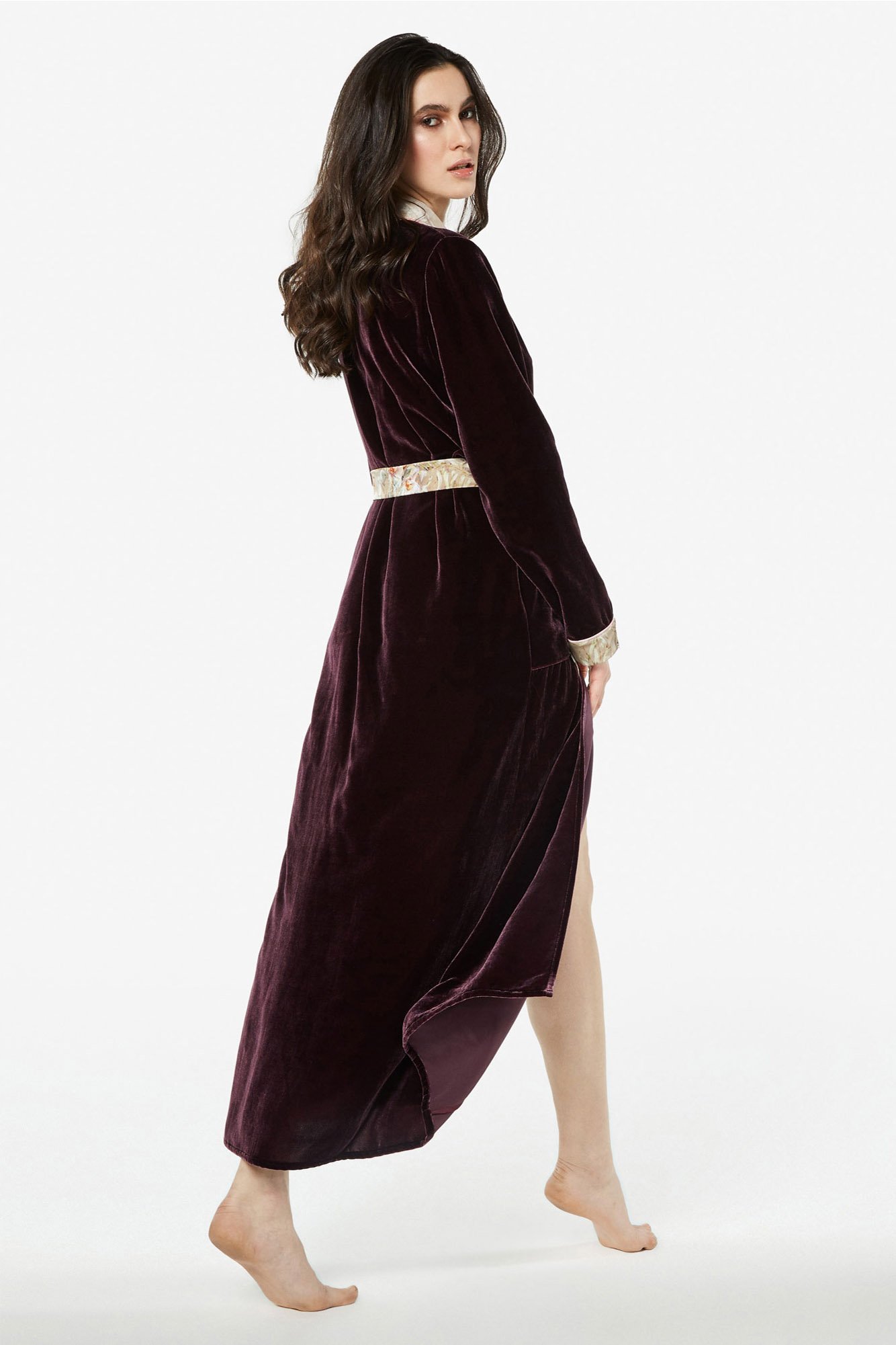 Carolin – Vestaglia lunga in velluto di seta - immagine 4