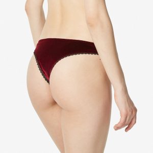 Ilaria – Brasiliana in velluto