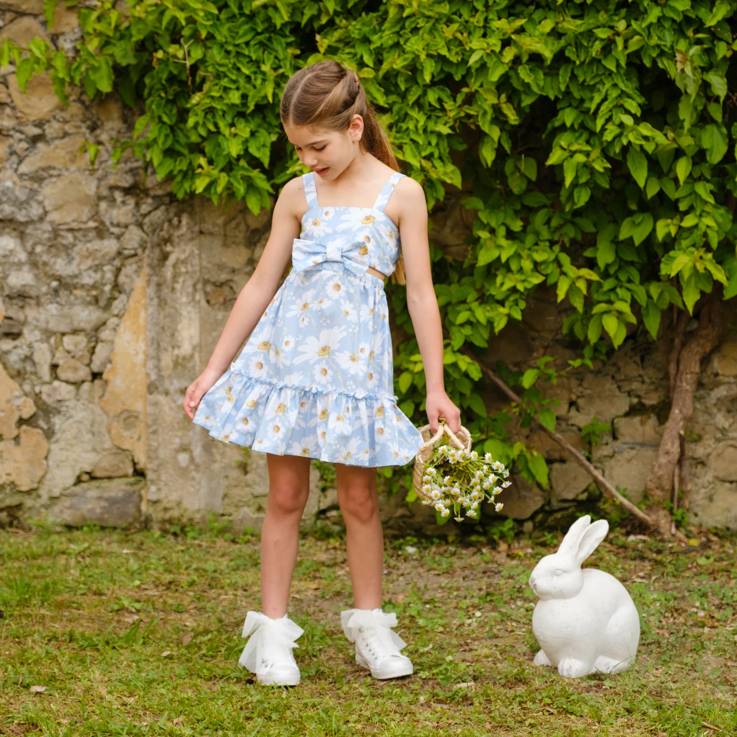 ABITO FANTASIA CUT-OUT CON FIOCCO