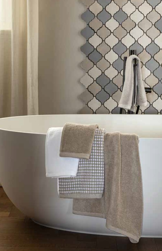 SQUARE OSPITE + ASCIUGAMANO FAZZINI